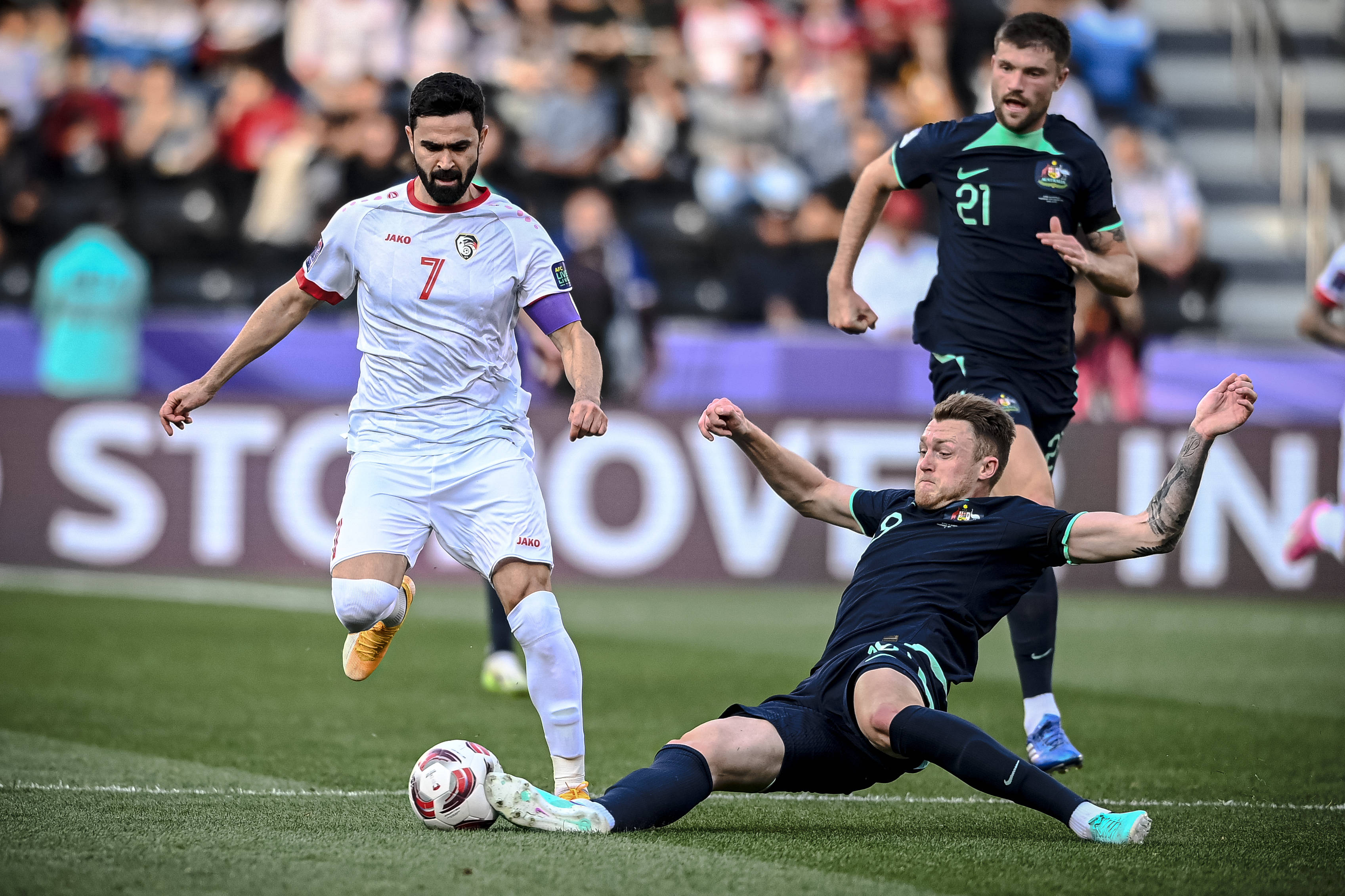 爱游戏培训-叙利亚选手在跑步比赛中展现速度