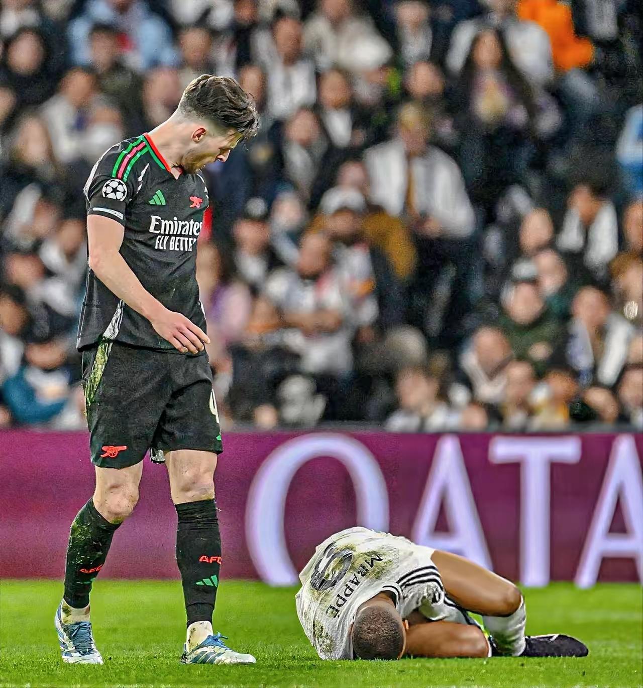 爱游戏链接-包含“救世主”奥巴梅扬！阿森纳锋霸连场破门砍下欧冠资格的词条