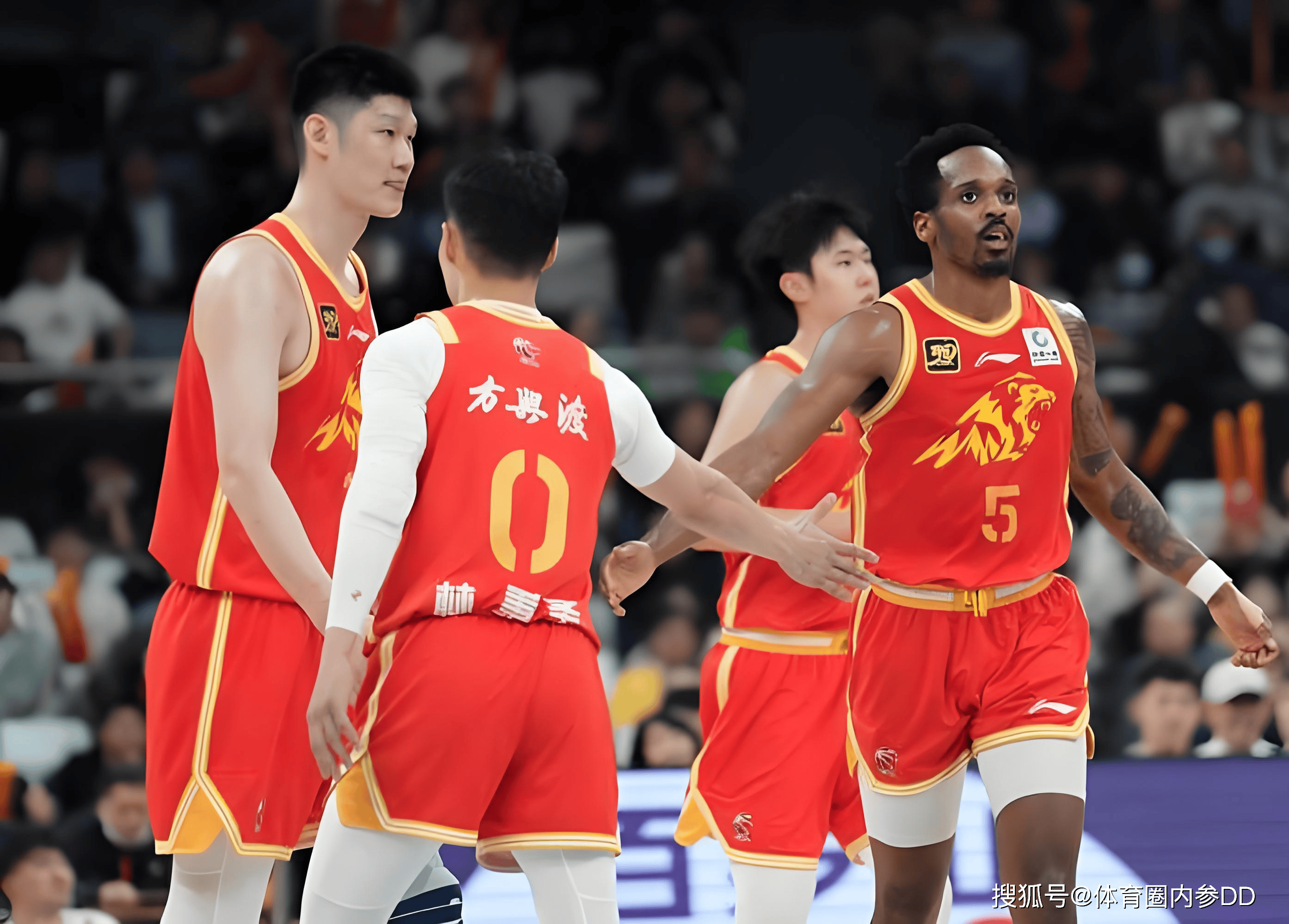 爱游戏直播-福建男篮力克辽宁队，结束连败