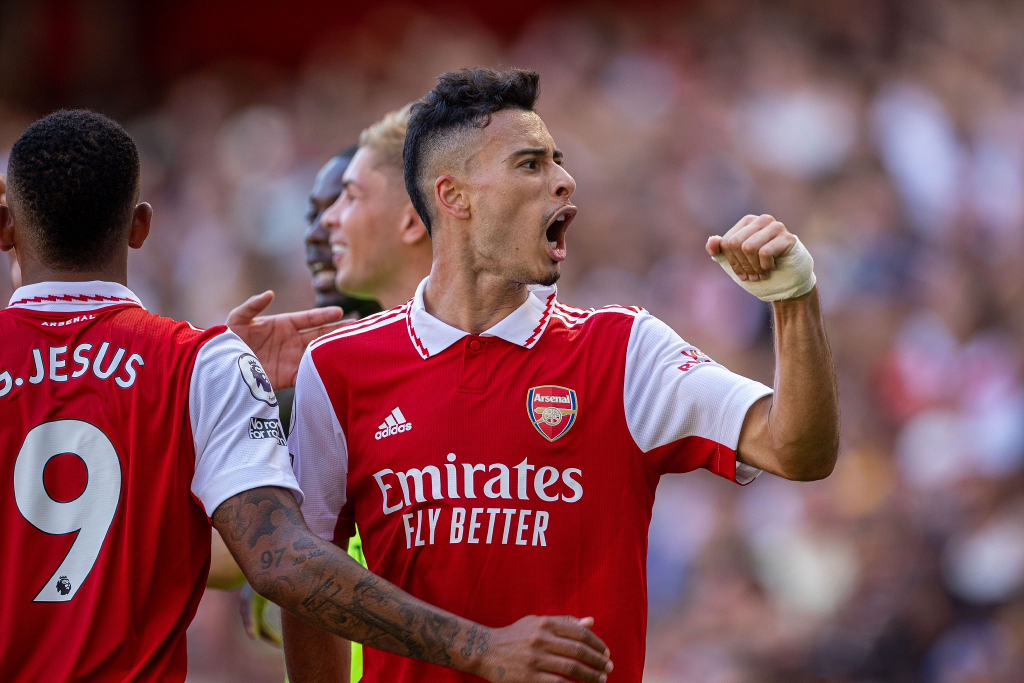 关于阿森纳主场胜出，法甲新星光耀赛场的信息