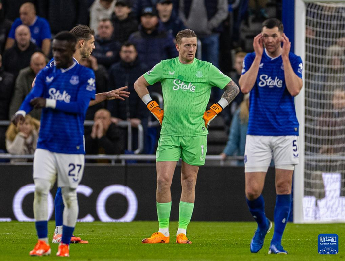包含热刺客场战胜欧洲劲旅,主帅鼓励球员的词条 包含热刺客场战胜欧洲劲旅,主帅鼓励球员的词条