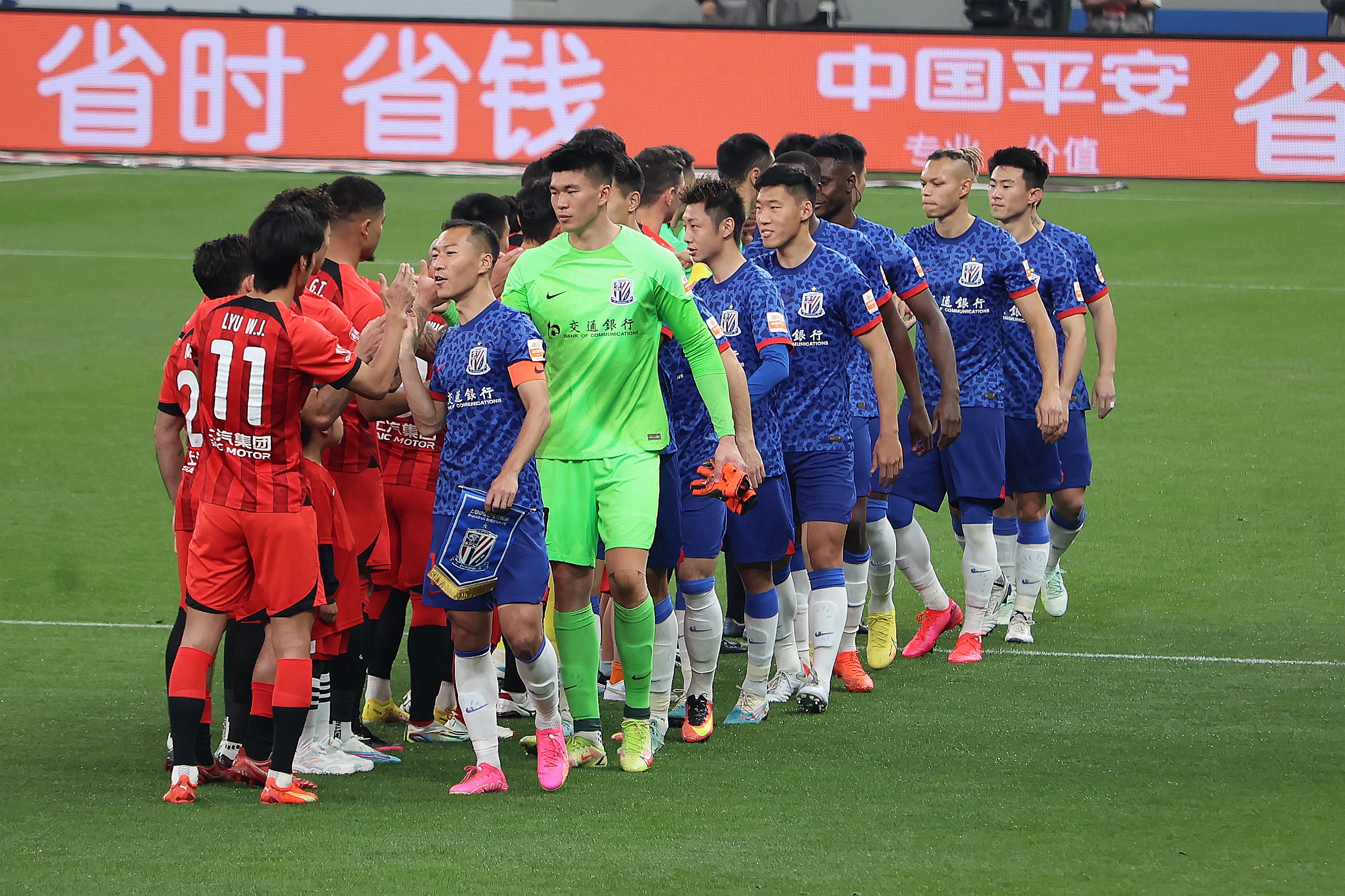 爱游戏官网入口-上海德比预料：双方都有机会获胜的简单介绍