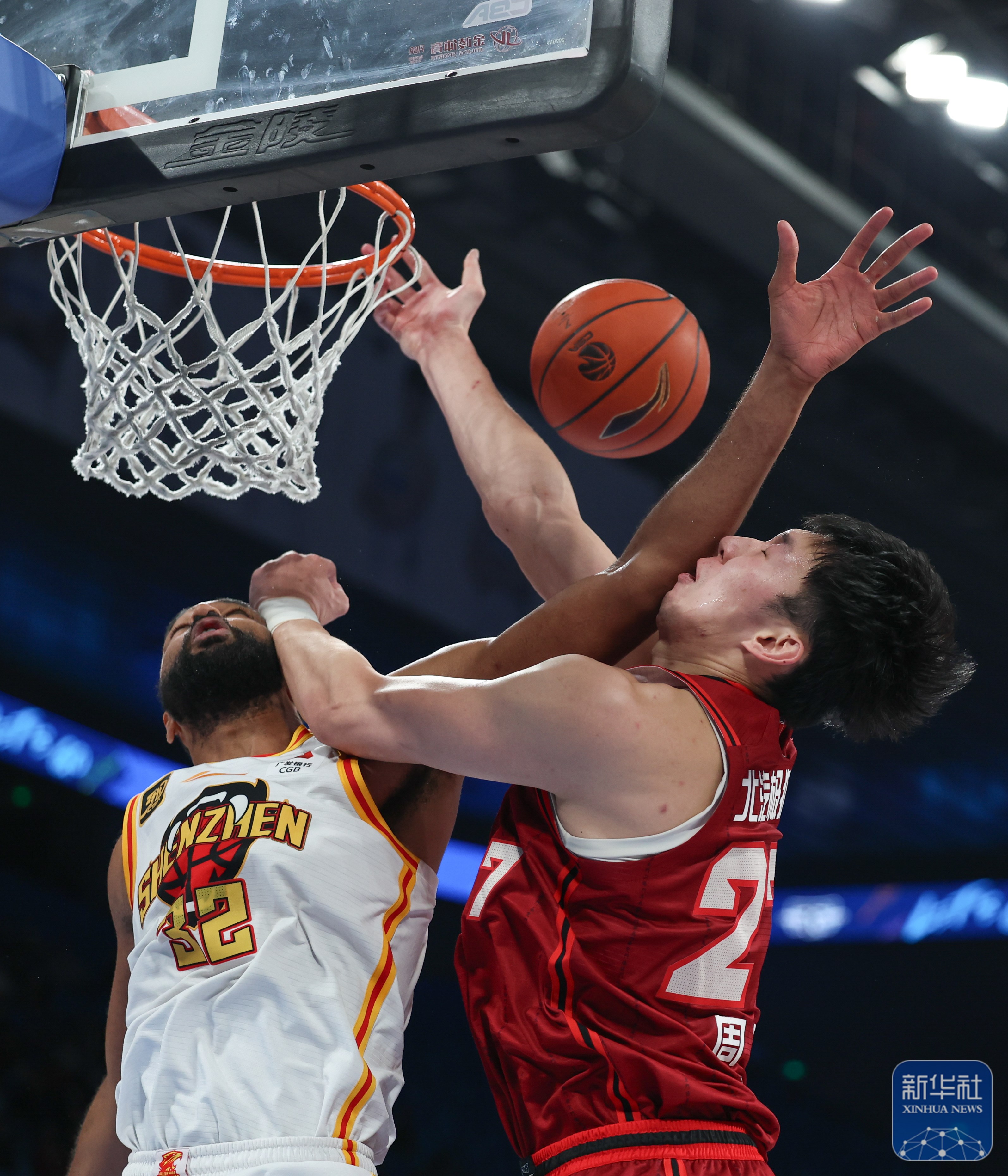 关于精彩回放:CBA球员惊人表现震撼全场!的信息 关于精彩回放:CBA球员惊人表现震撼全场!的信息