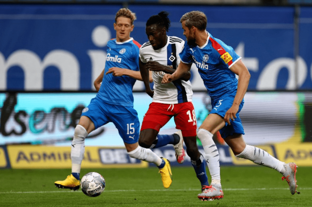 爱游戏中国官网-关于汉堡球迷携手支持球队，共同战胜困难的信息