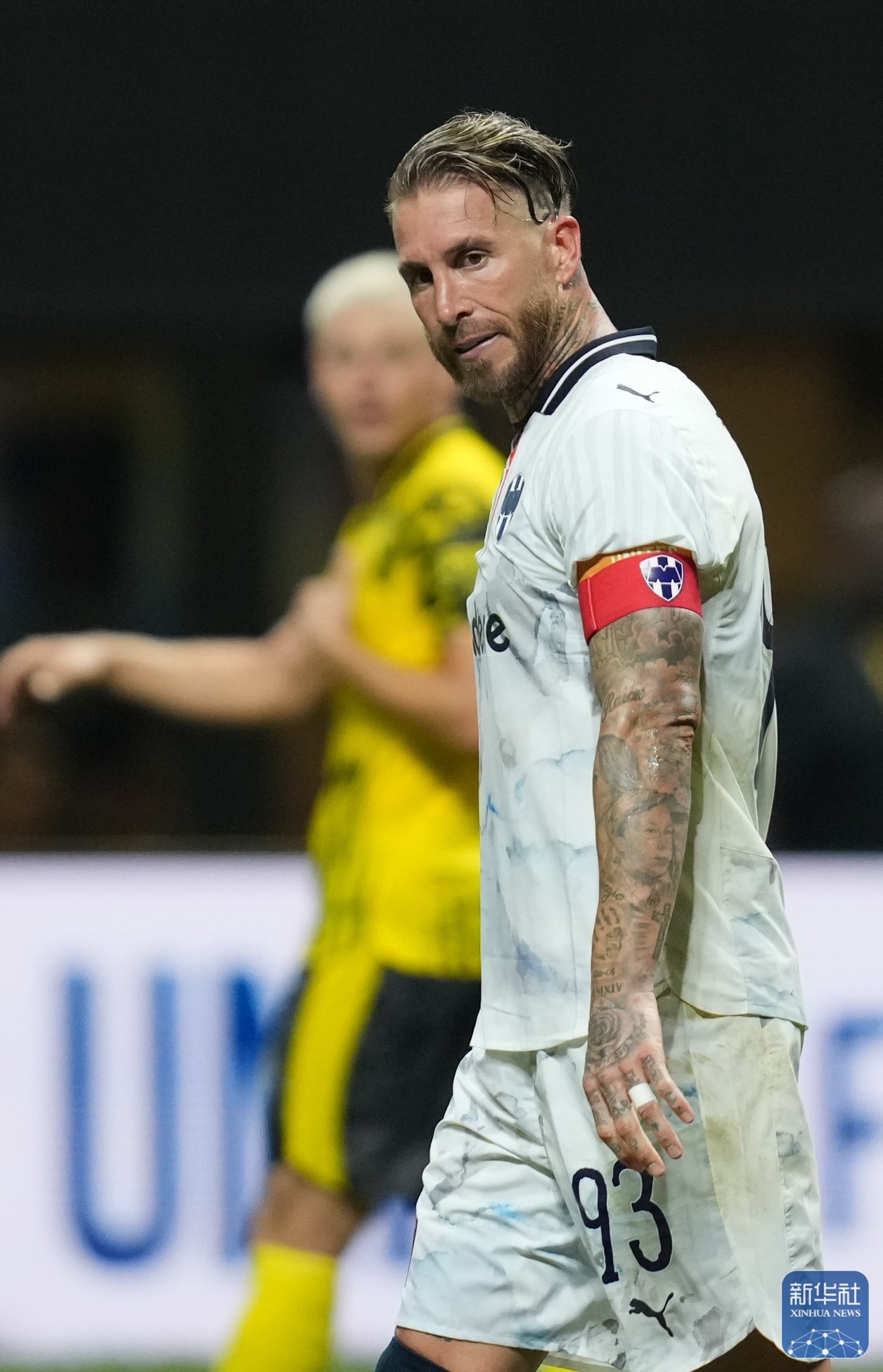 爱游戏入口-多特蒙德客场不敌，遗憾失利